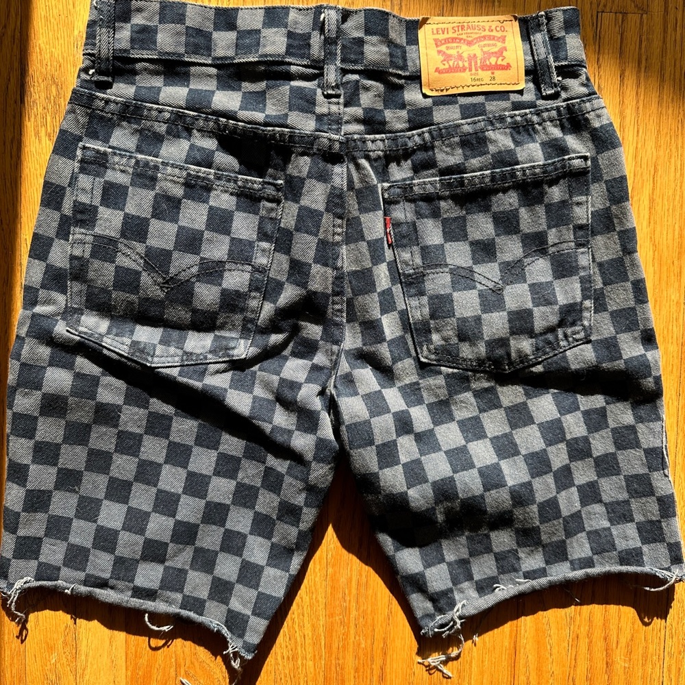 Levi’s checkered jean denim shorts size 25 women’s, boys 16 regular.